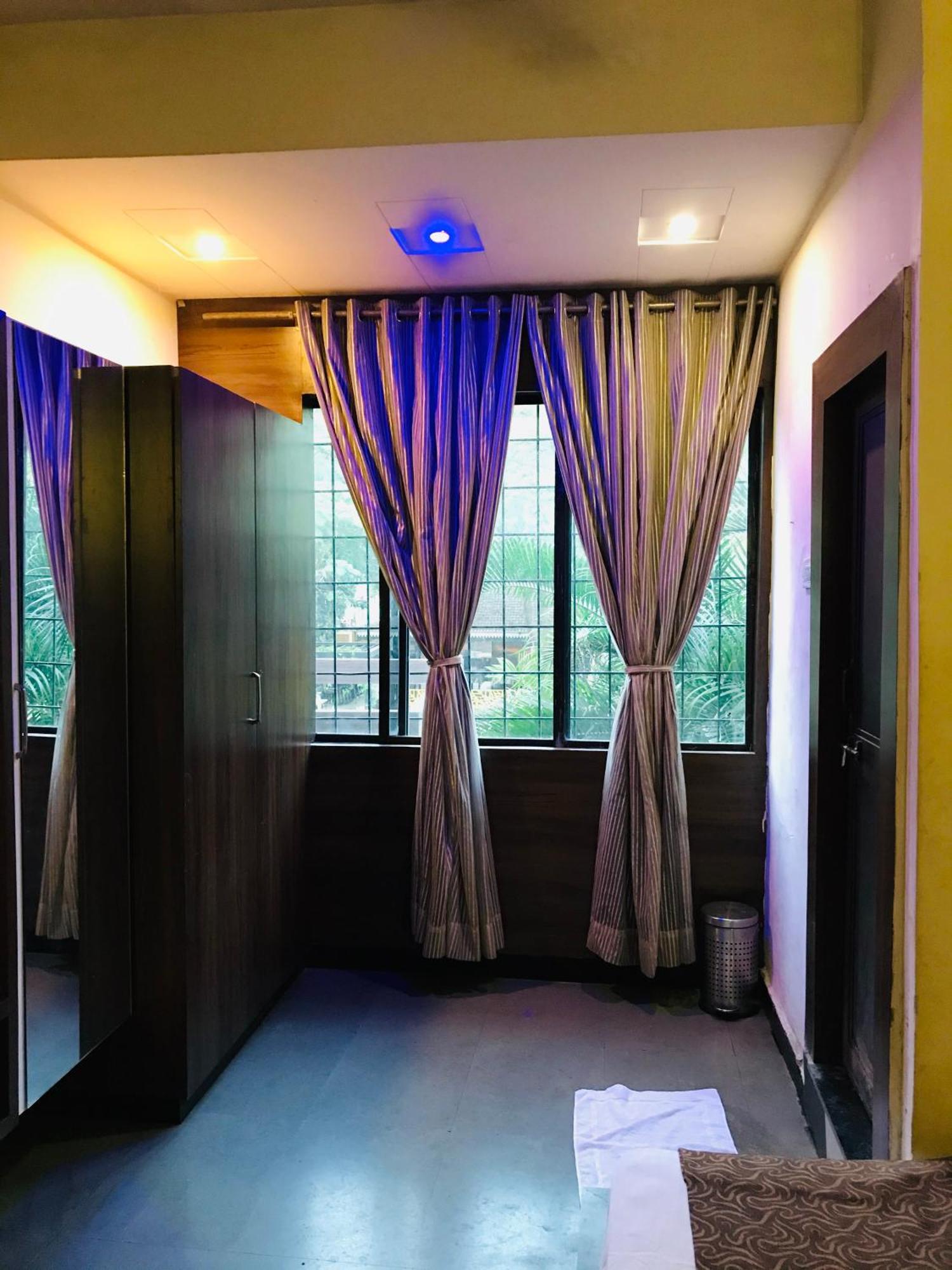 נאסיק Liva Rooms מראה חיצוני תמונה